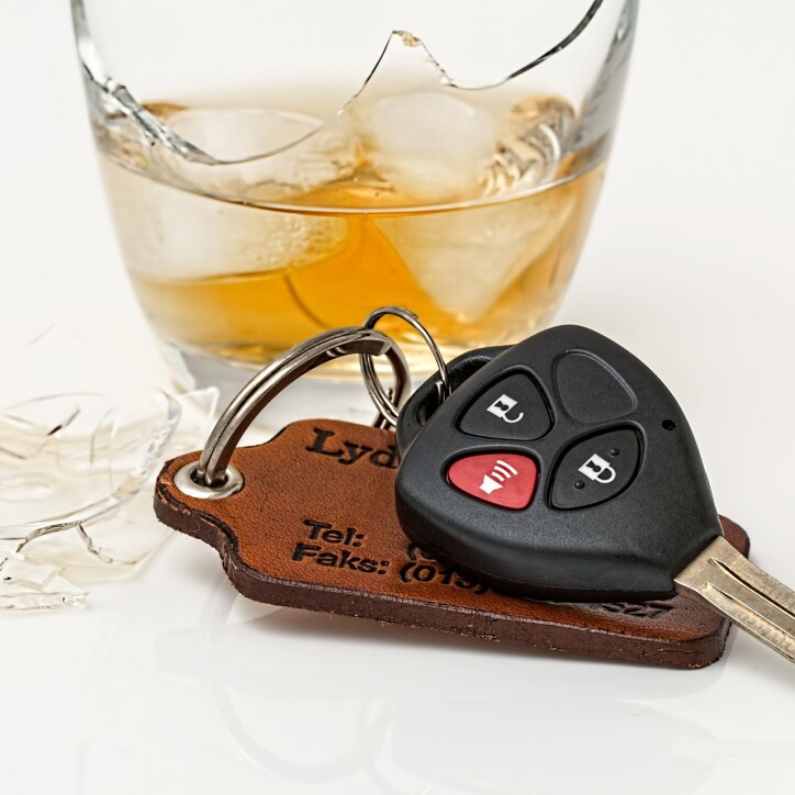 drink-driving-808790_1920